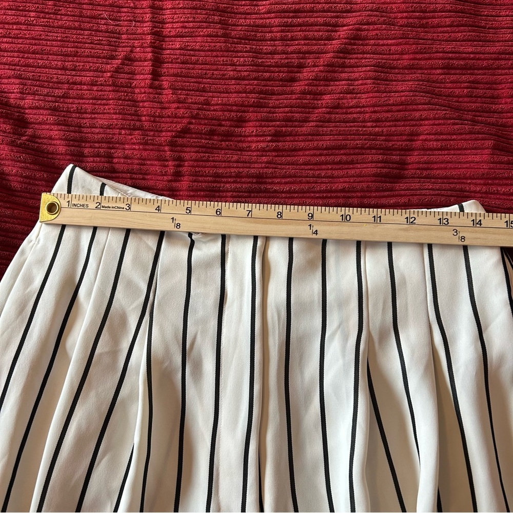 Topshop High Waist Wide Leg Crop Trousers. Size 6. - Picture 12 of 15